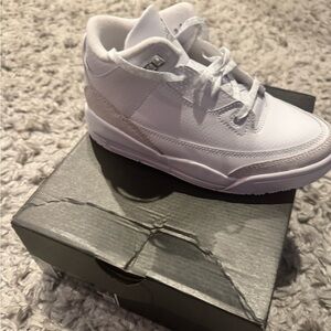 Jordan 3 Retro White Metallic/Silver Sneakers brand new in the box